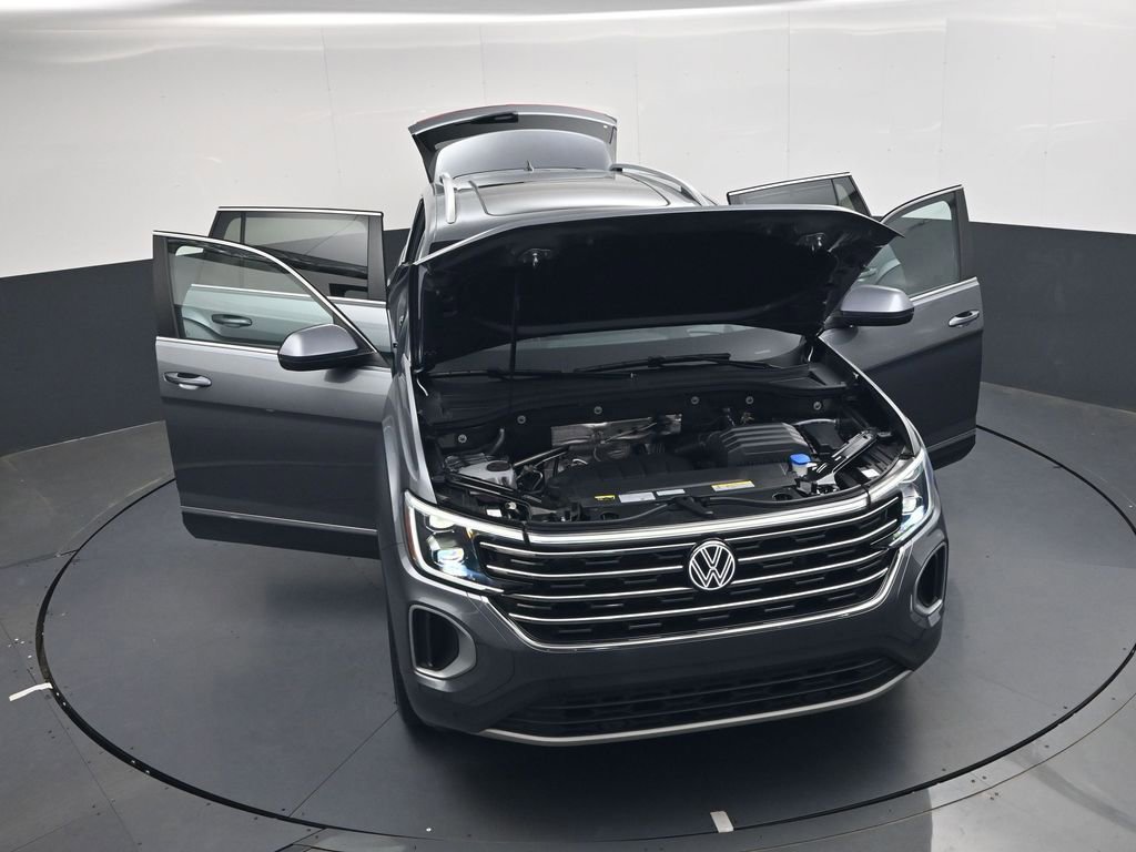 Used 2024 Volkswagen Atlas SEL AWD/4WD image 38