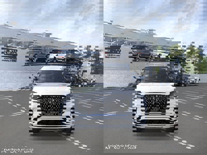 New 2026 Lincoln Aviator Black Label w/ Dynamic Handling Package image 6