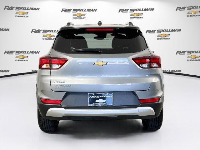 Used 2025 Chevrolet TrailBlazer LT AWD/4WD image 6