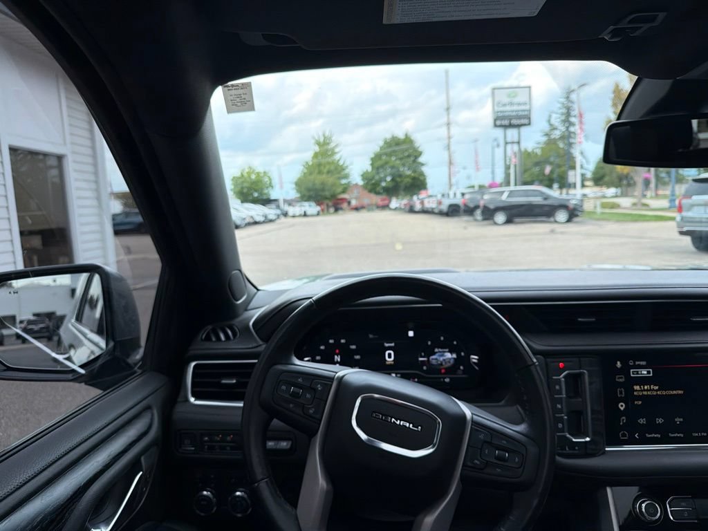 Certified 2023 GMC Yukon XL Denali AWD/4WD image 33