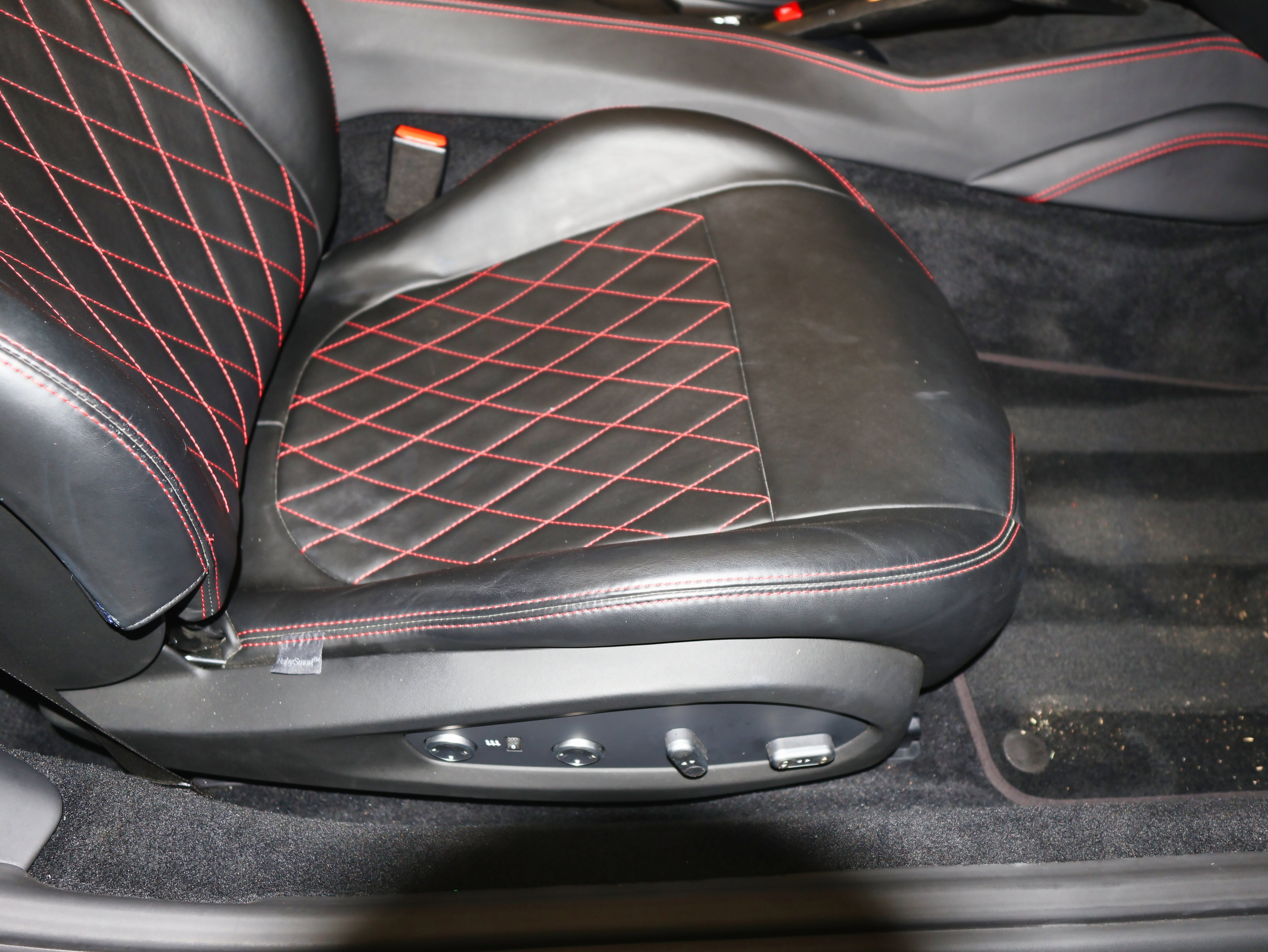 Used 2017 Ferrari California T image 41