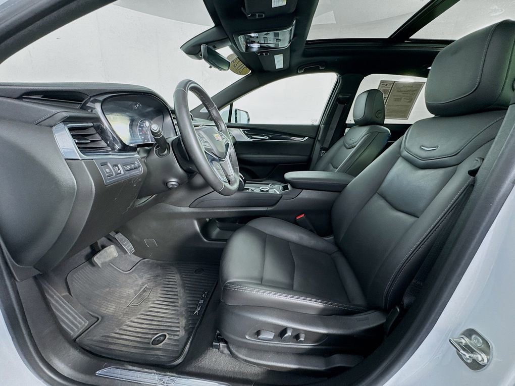 Used 2024 Cadillac XT5 Premium Luxury w/ Technology Package image 15