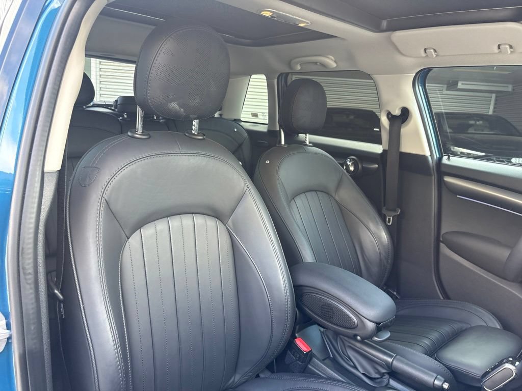 Used 2024 MINI Cooper S w/ Signature Upholstery Package FWD image 16