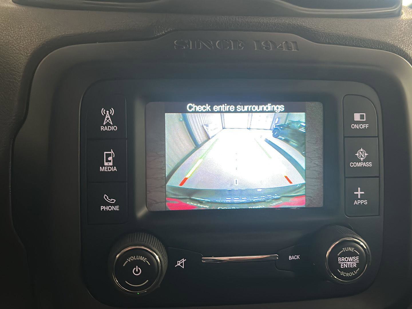 Used 2017 Jeep Renegade Latitude w/ Popular Equipment Group AWD/4WD image 24