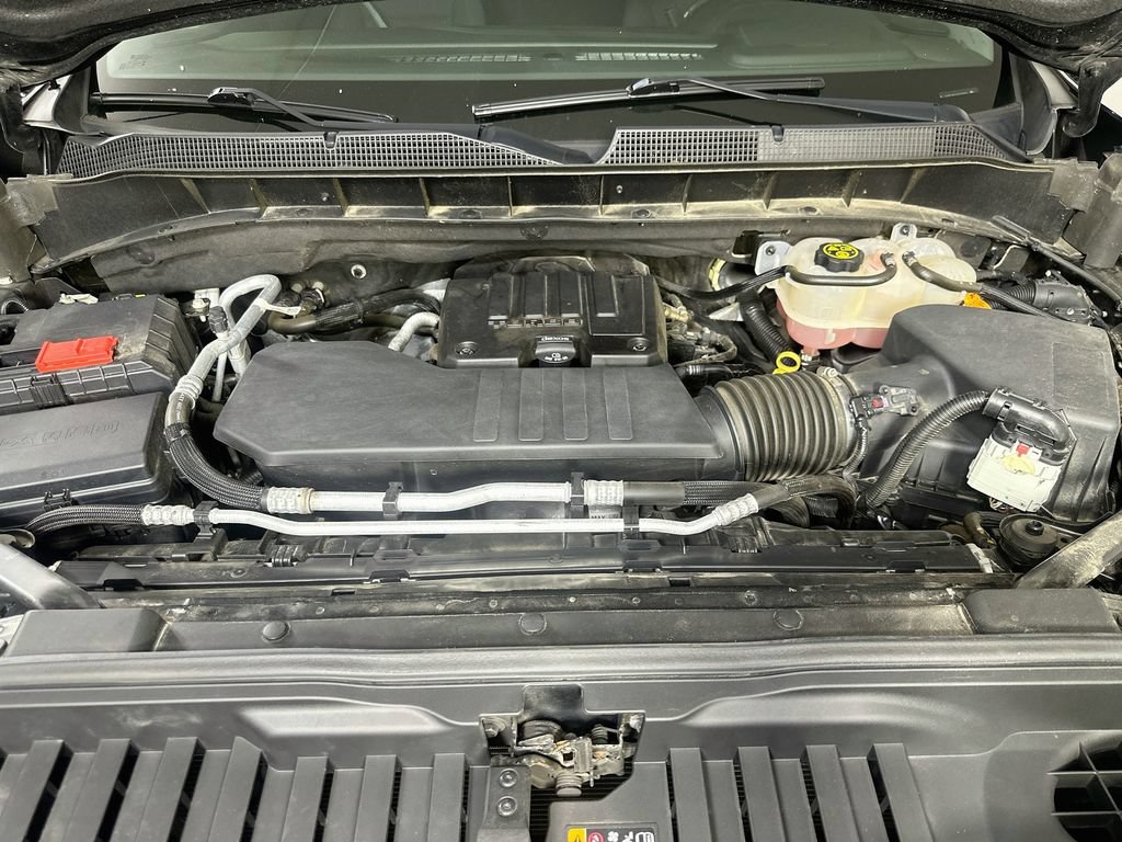 Used 2023 Chevrolet Silverado 1500 LT AWD/4WD image 10
