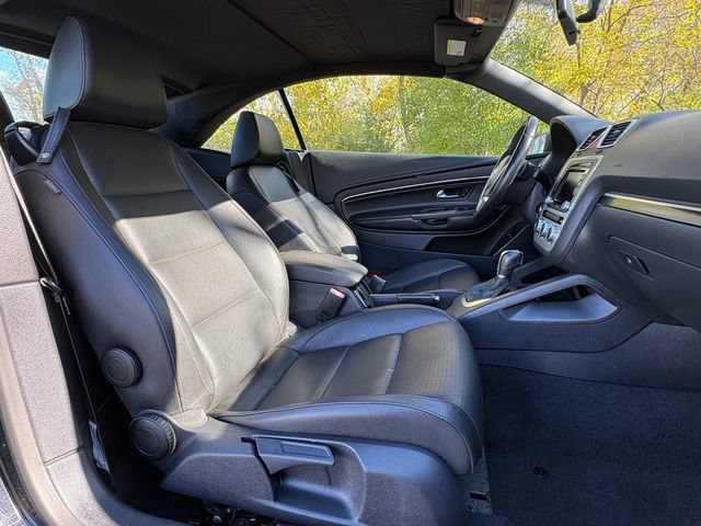 Used 2013 Volkswagen Eos FWD image 21