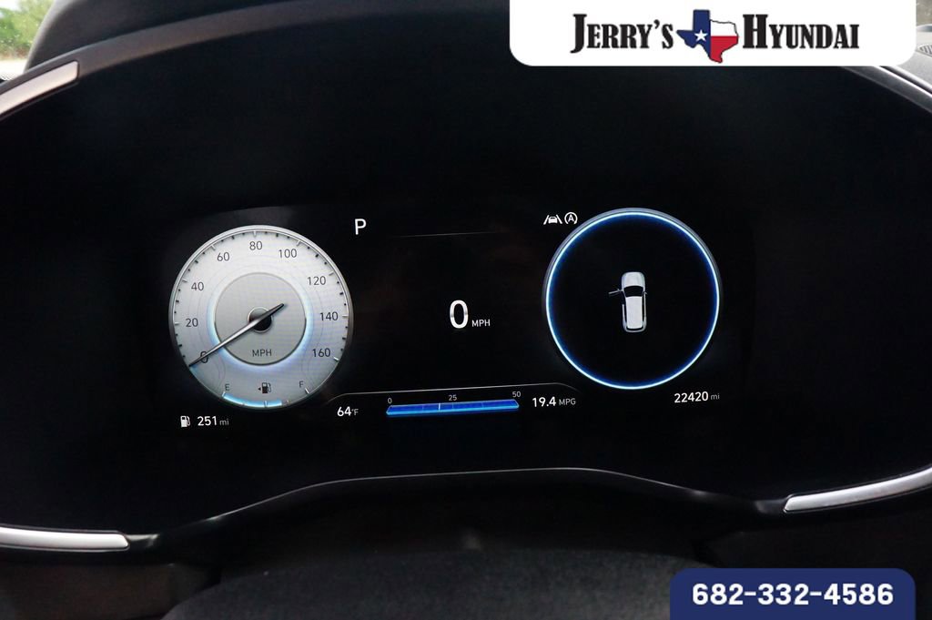 Used 2023 Hyundai Santa Fe SEL w/ Premium Package image 11