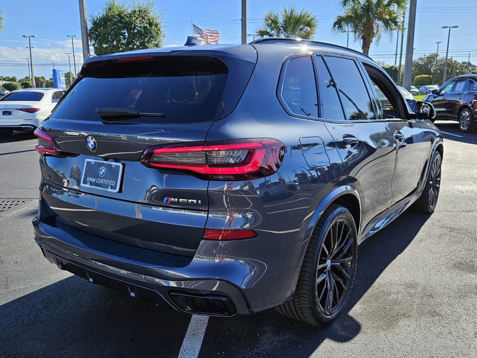 Certified 2022 BMW X5 M50i w/ Premium Package image 5