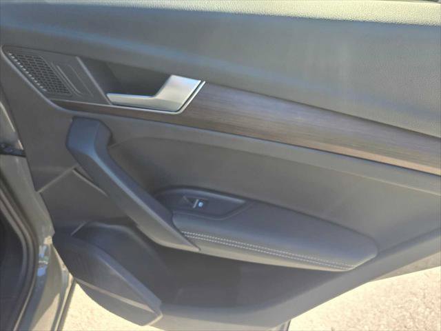 Used 2023 Audi Q5 2.0T Premium Plus w/ Premium Plus Package AWD/4WD image 13