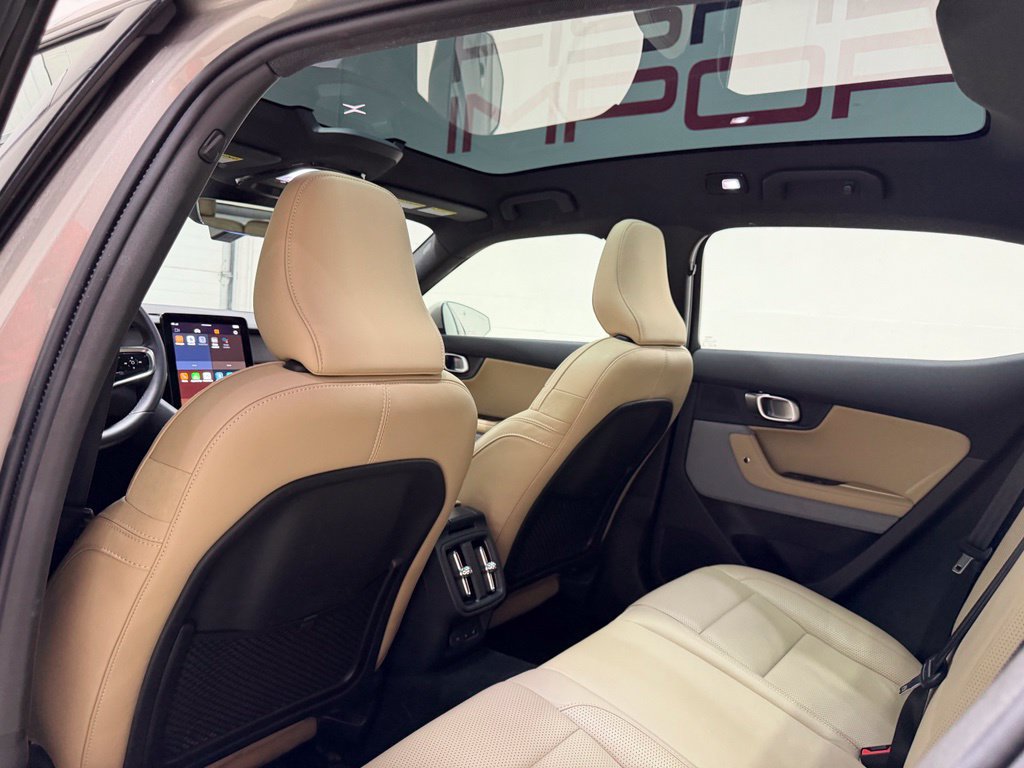 Used 2021 Polestar Polestar 2 AWD/4WD image 30