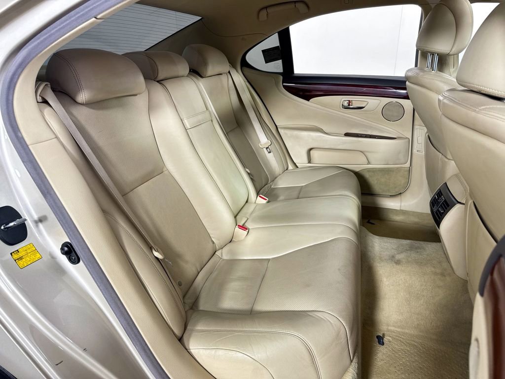 Used 2012 Lexus LS 460 image 34