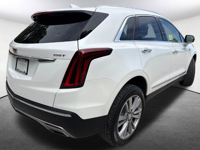 Used 2023 Cadillac XT5 Premium Luxury w/ LPO, Floor Liner Package AWD/4WD image 14