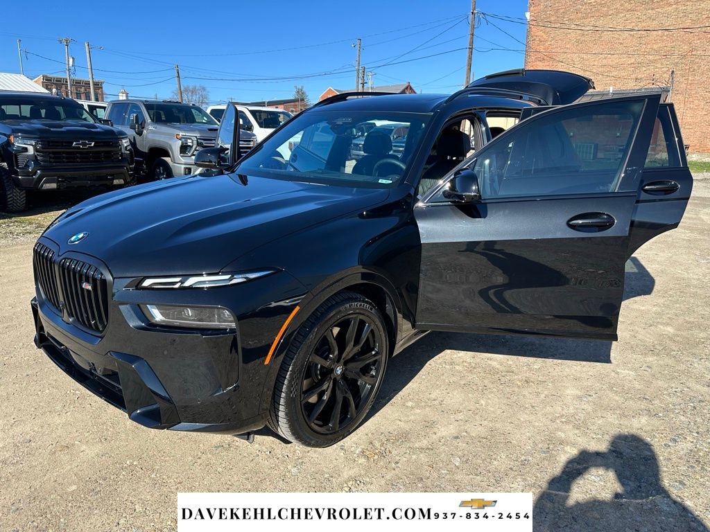 Used 2026 BMW X7 M60i AWD/4WD image 31