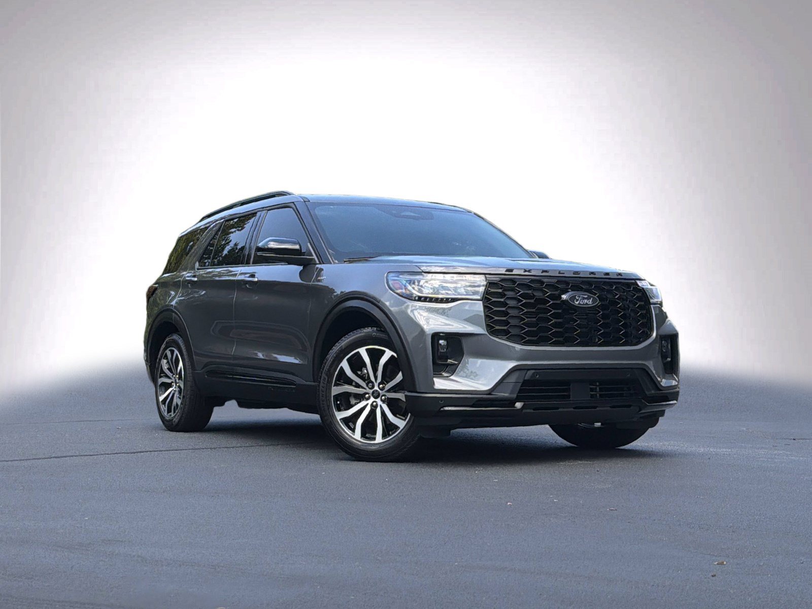 Used 2025 Ford Explorer ST-Line RWD video 2
