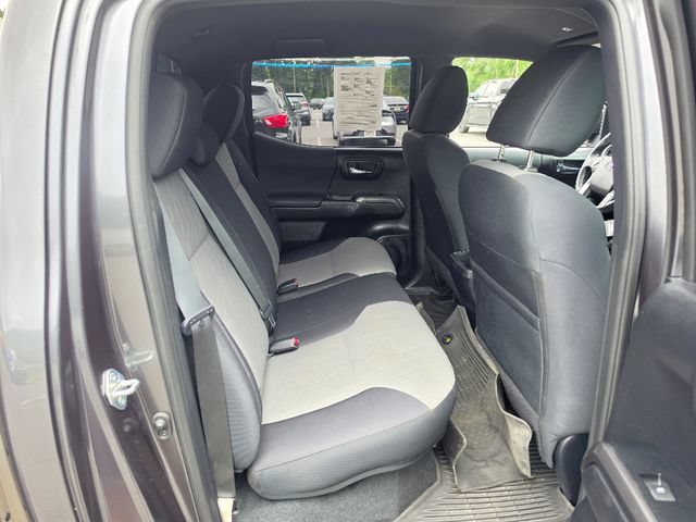 Used 2022 Toyota Tacoma TRD Sport w/ Technology Package AWD/4WD image 14