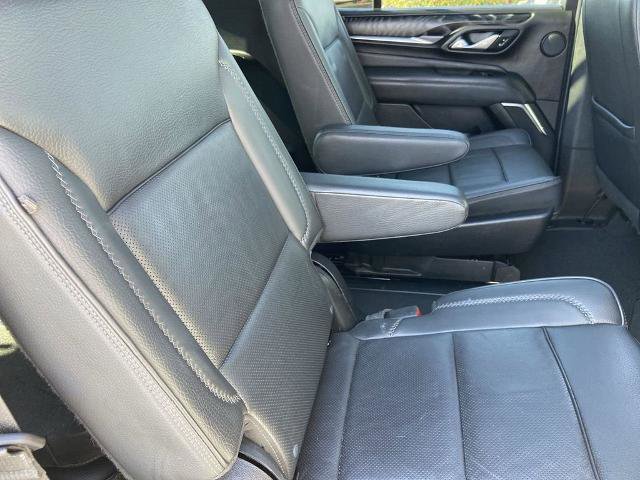 Used 2022 GMC Yukon Denali w/ Denali Reserve Package image 24