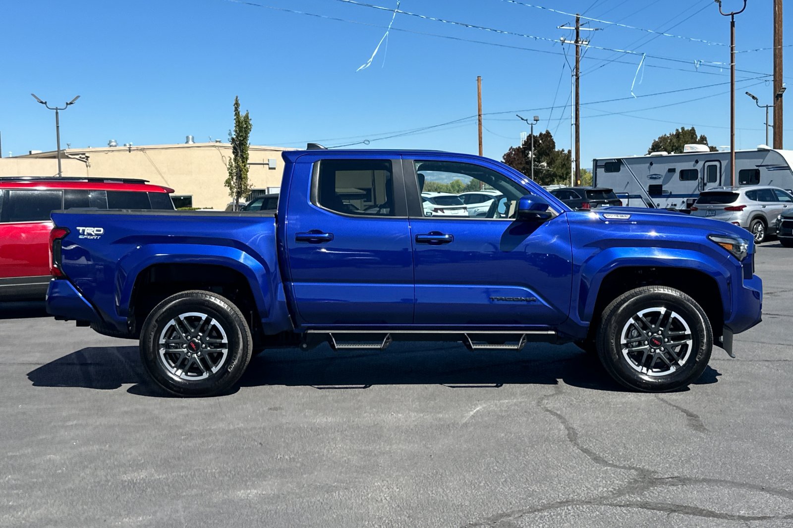 Used 2025 Toyota Tacoma TRD Sport AWD/4WD image 3