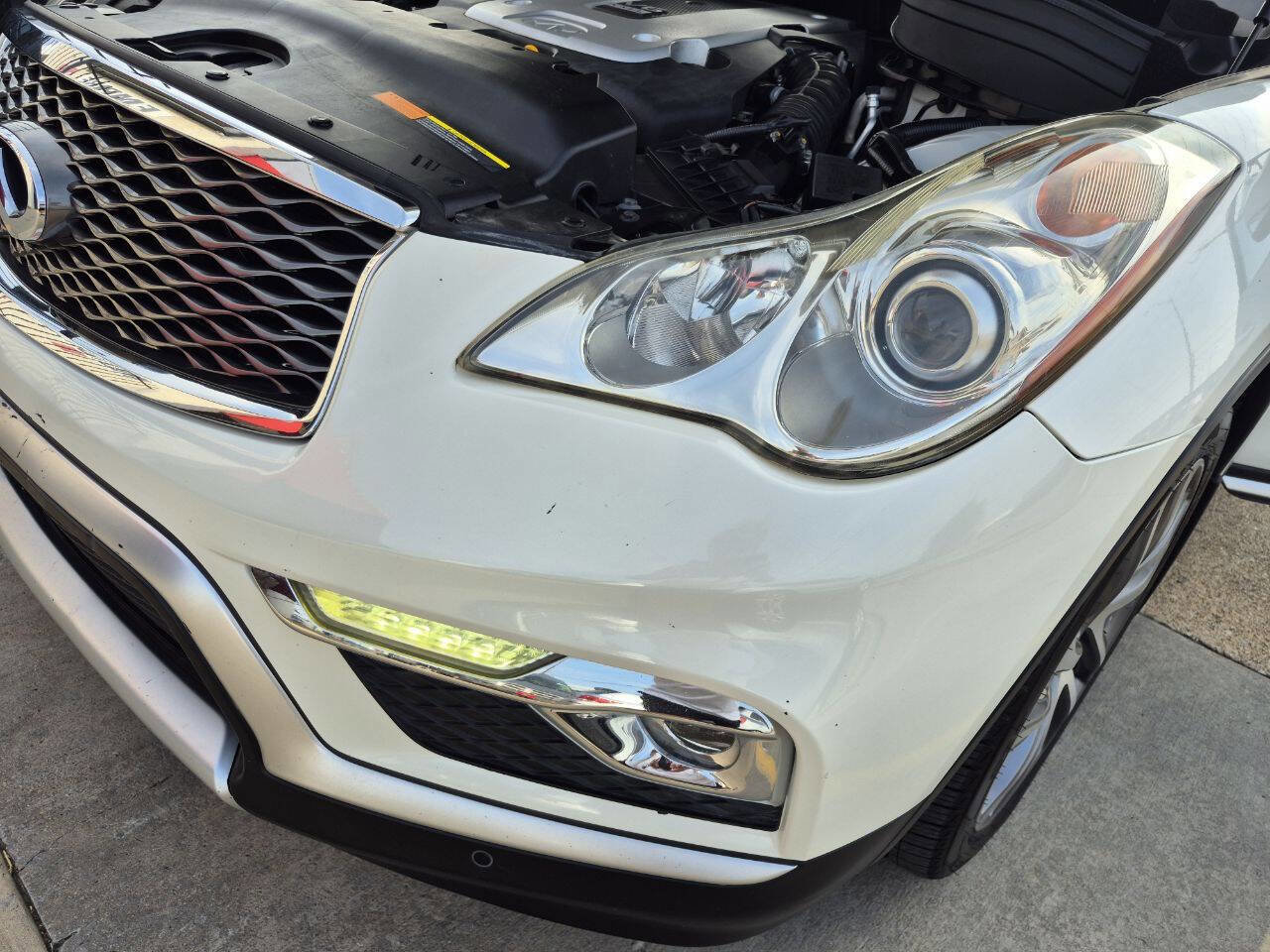 Used 2016 INFINITI QX50 2WD w/ Deluxe Touring Package image 30