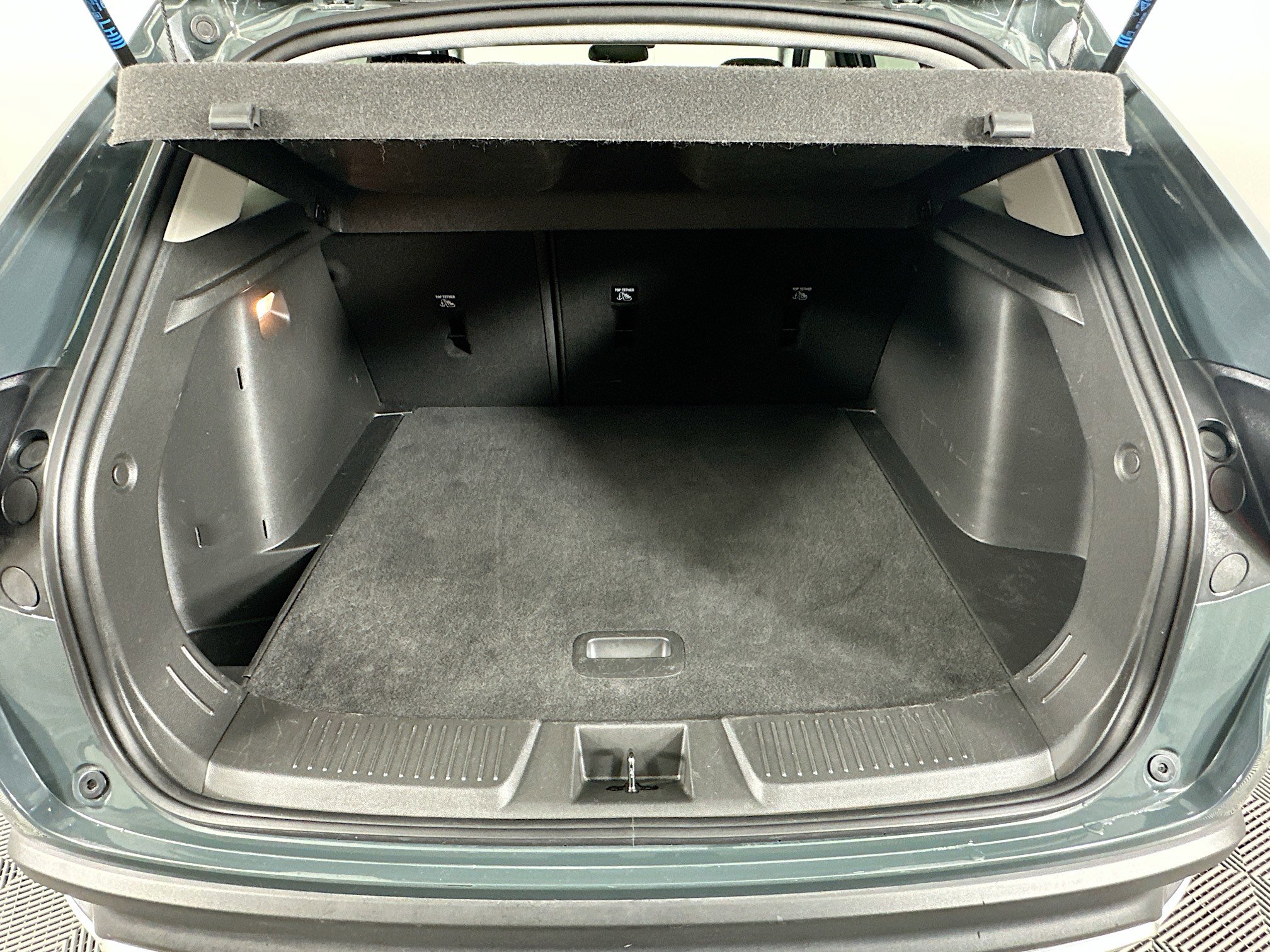 Used 2025 Chevrolet Trax LT w/ LT Convenience Package image 26