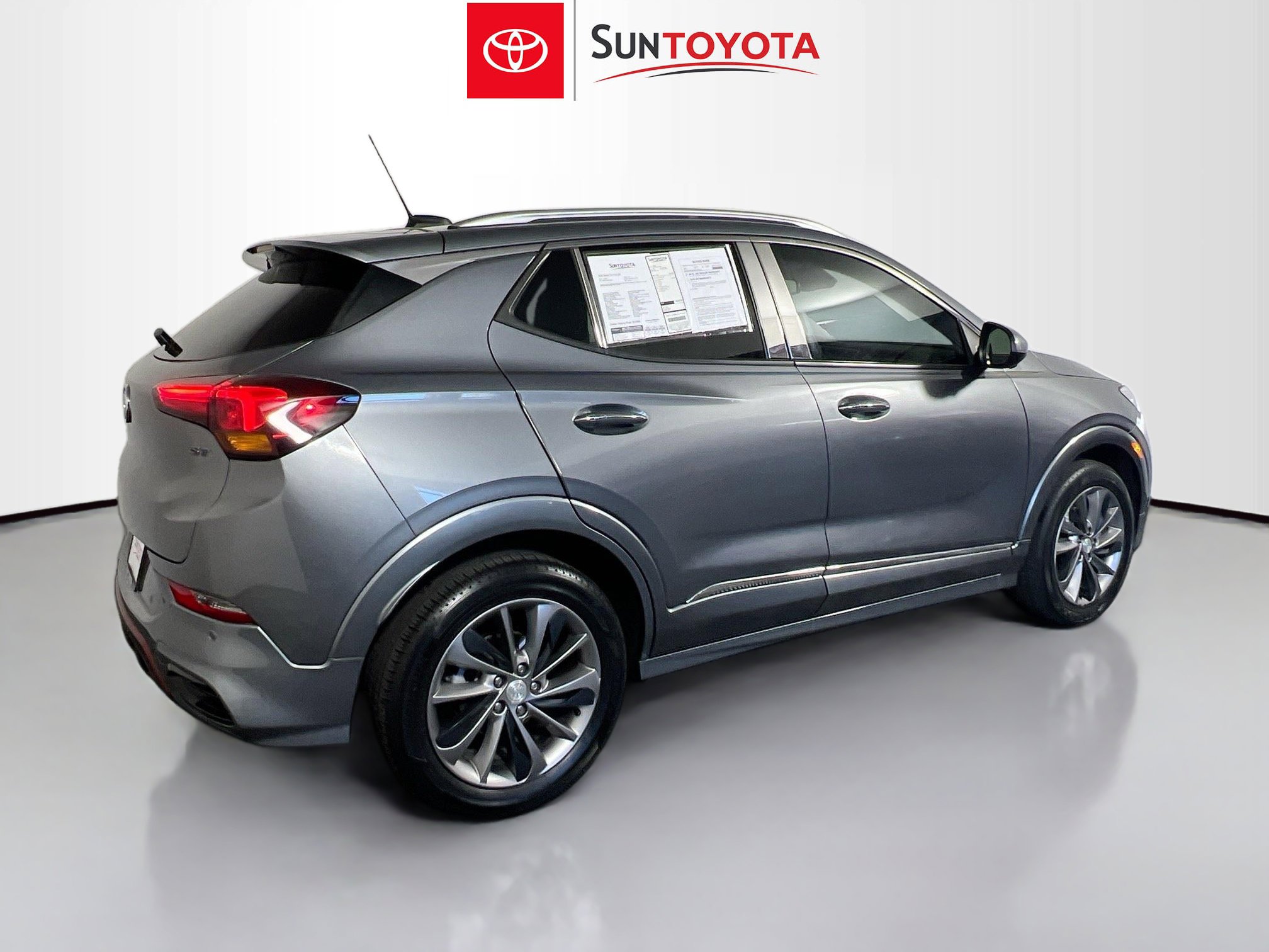 Used 2020 Buick Encore GX Essence w/ Advanced Technology Package image 4