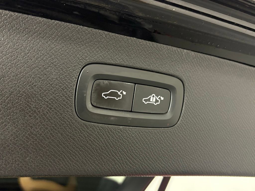 Used 2017 Volvo XC90 T6 Inscription w/ Vision Package AWD/4WD image 34