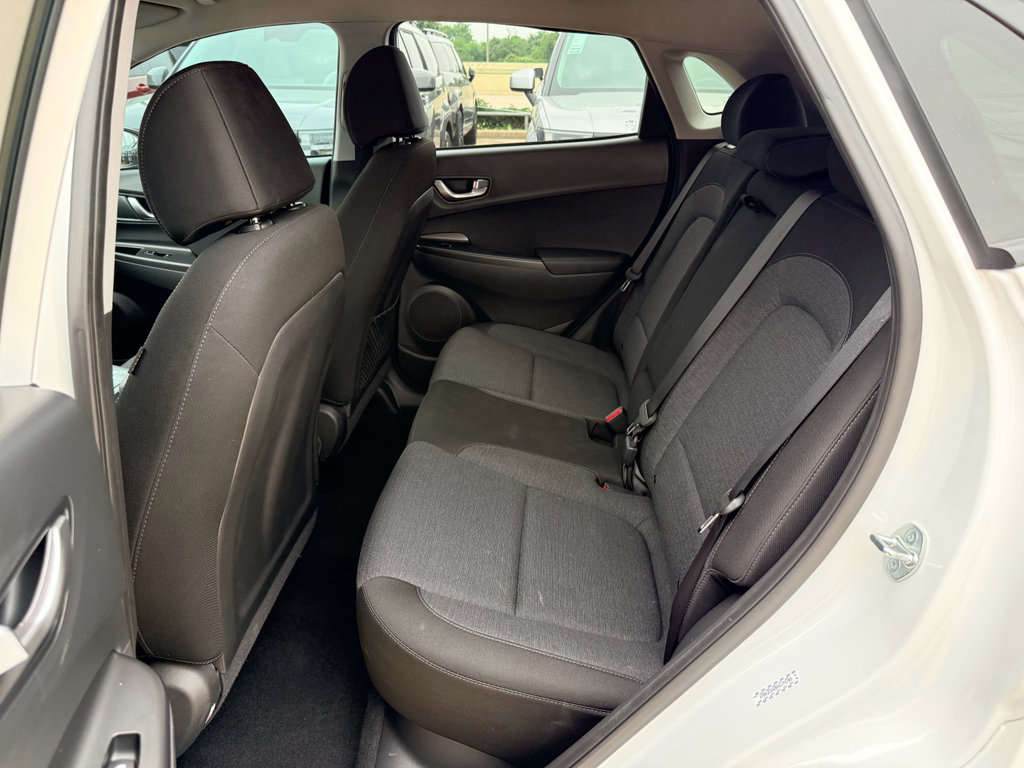 Used 2023 Hyundai Kona SE FWD image 22