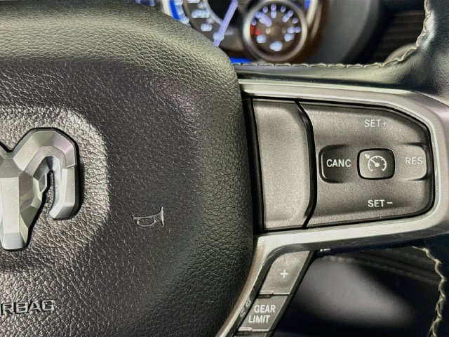 Used 2022 RAM 1500 Limited AWD/4WD image 12
