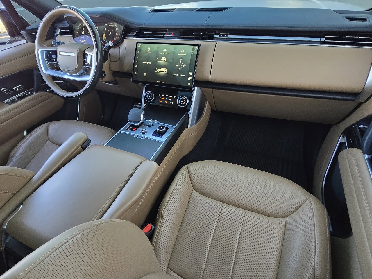 Used 2023 Land Rover Range Rover SE image 4