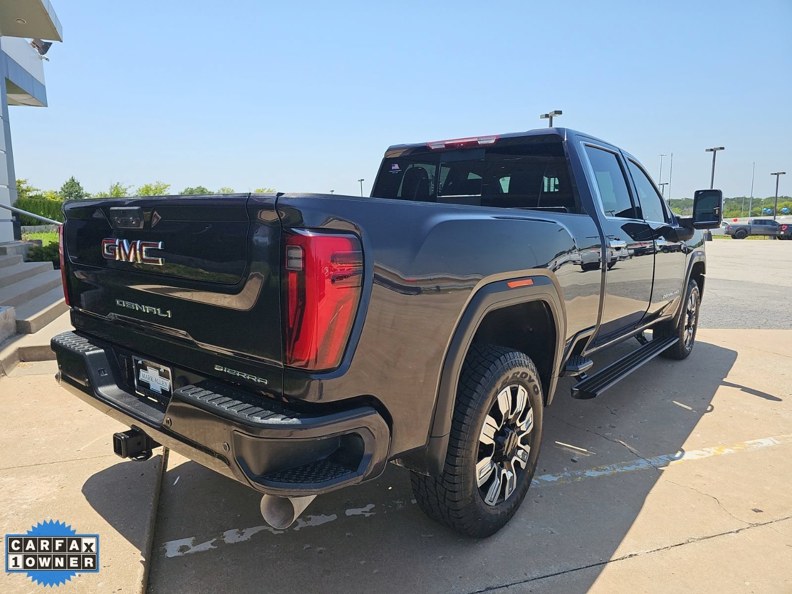 Used 2024 GMC Sierra 2500 Denali w/ Denali Reserve Package AWD/4WD image 4