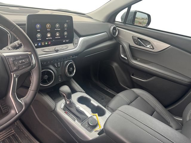 Used 2024 Chevrolet Blazer LT FWD image 13
