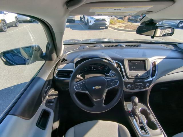 Used 2022 Chevrolet Equinox LS image 38
