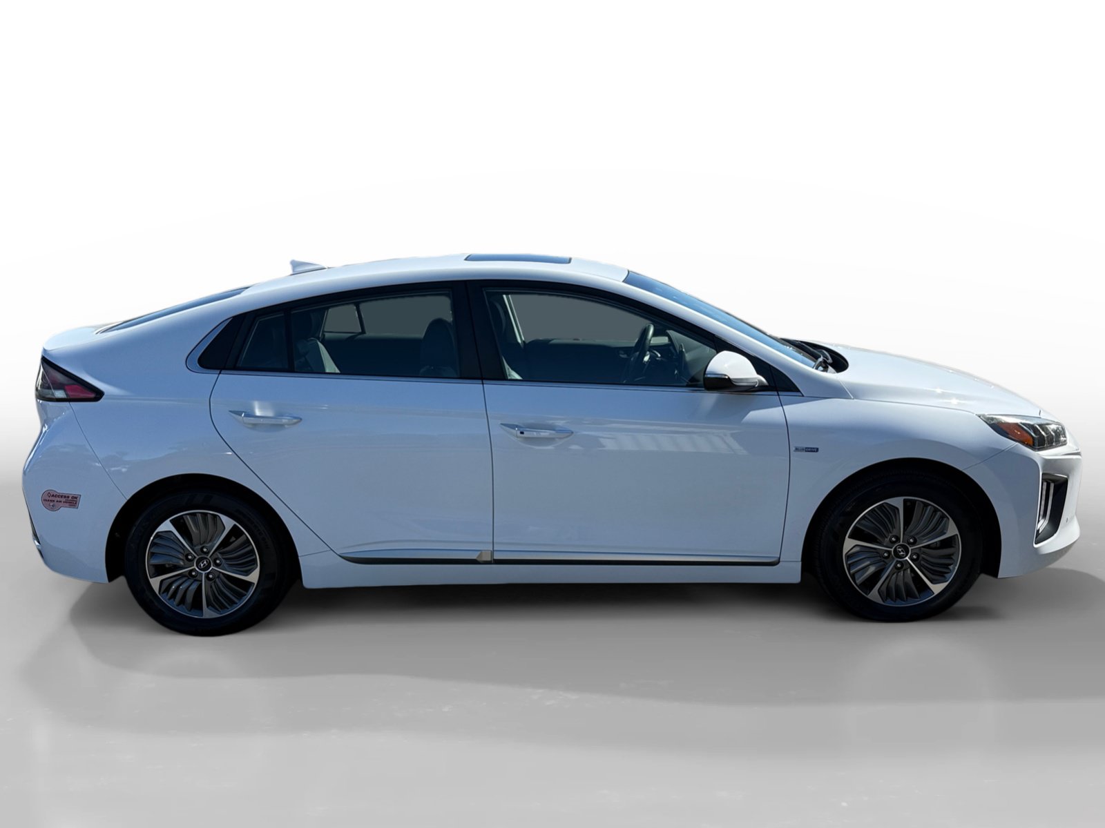 Used 2020 Hyundai Ioniq Limited FWD image 6