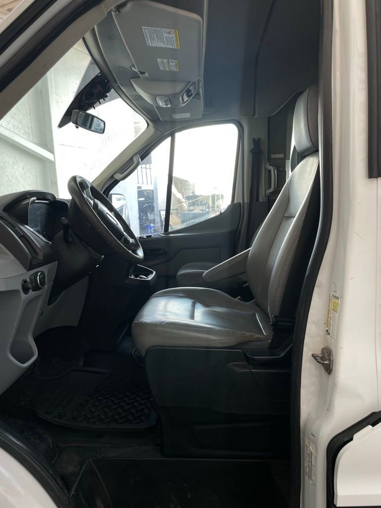 Used 2018 Ford Transit 350 XL image 11