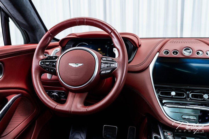 Used 2021 Aston Martin DBX image 38