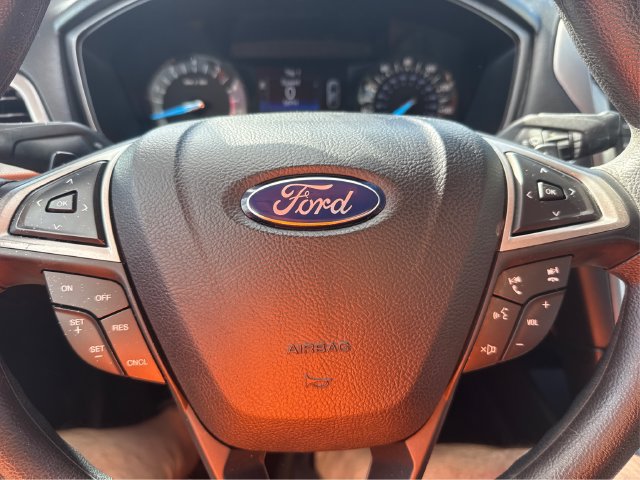 Certified 2017 Ford Fusion SE FWD image 25