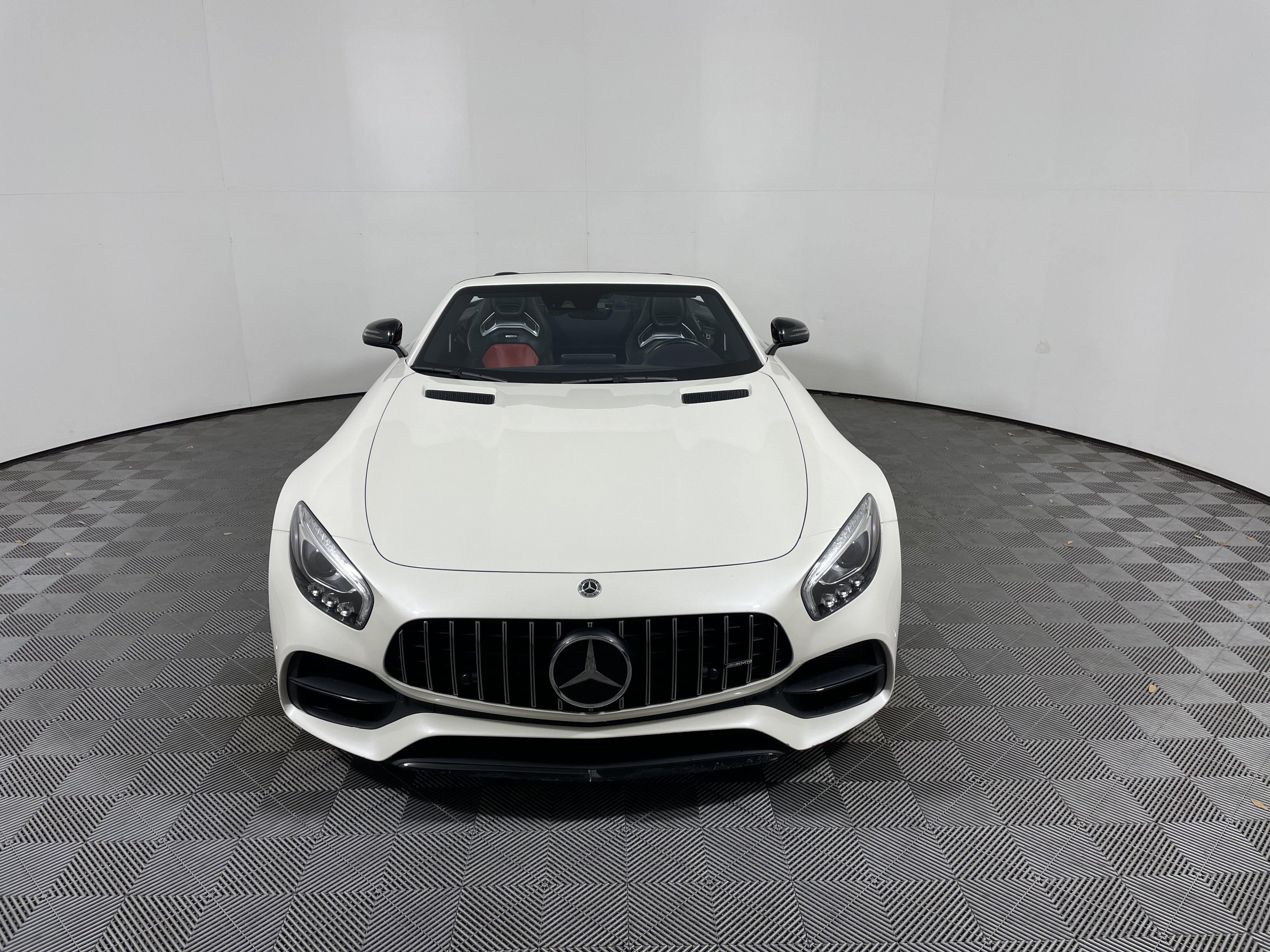 Used 2018 Mercedes-Benz AMG GT Roadster image 8