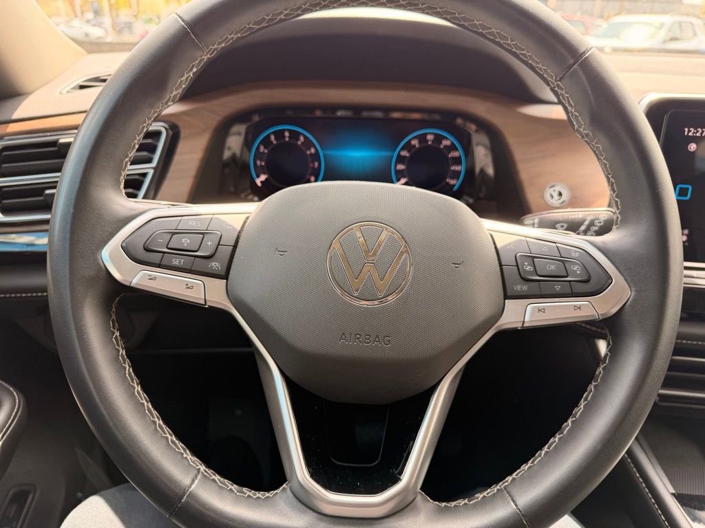 Used 2024 Volkswagen Atlas SE AWD/4WD image 11