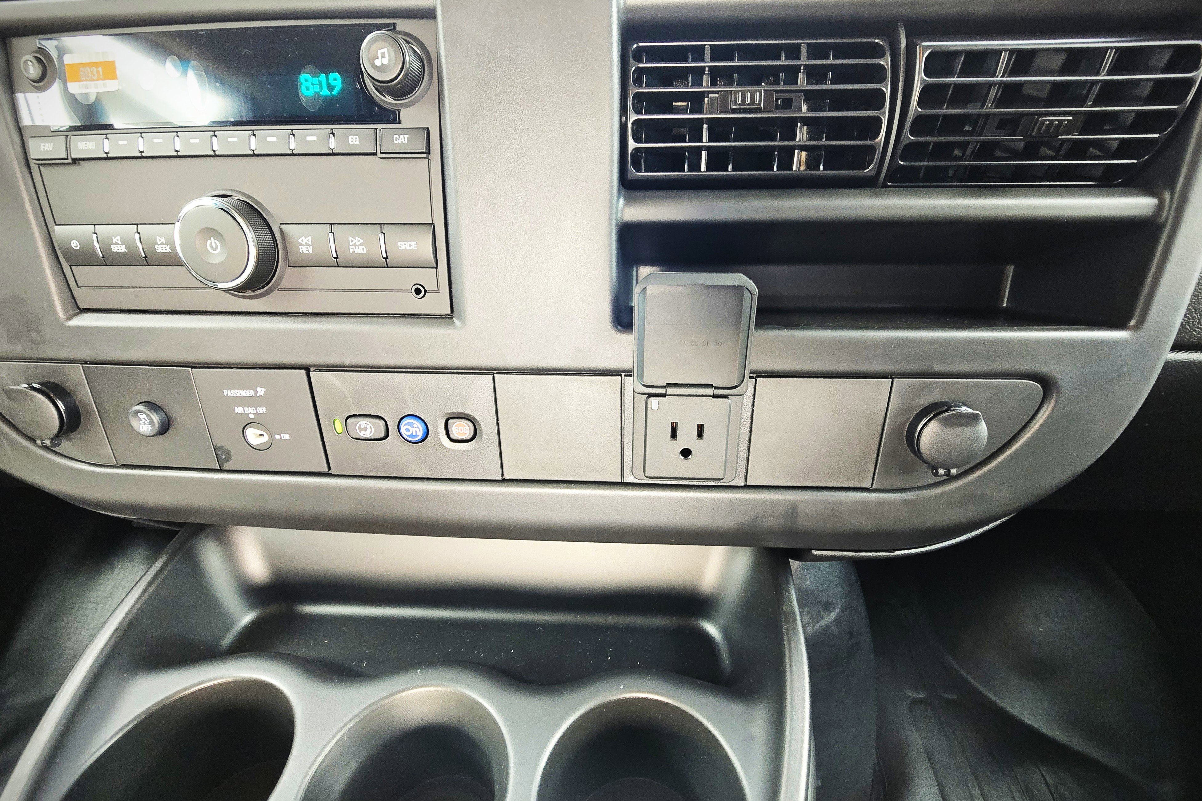 New 2025 GMC Savana 2500 w/ Chrome Appearance Package image 26