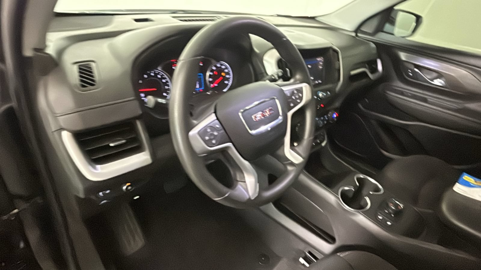 Used 2022 GMC Terrain SLE w/ Driver Convenience Package AWD/4WD image 16