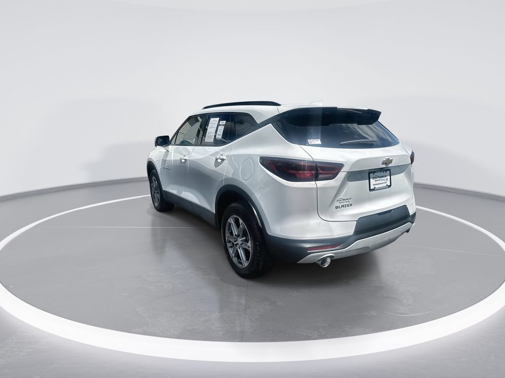 Used 2024 Chevrolet Blazer LT FWD image 6