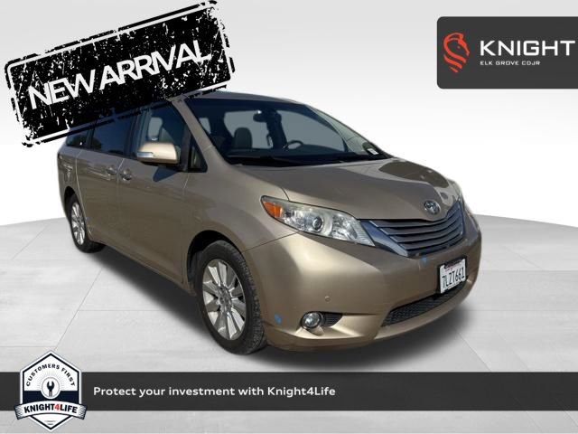Used 2014 Toyota Sienna Limited w/ Limited Premium Package