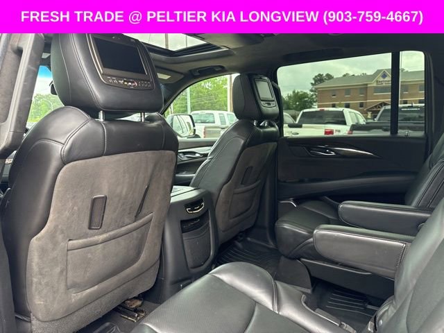 Used 2019 Cadillac Escalade ESV Platinum AWD/4WD image 15