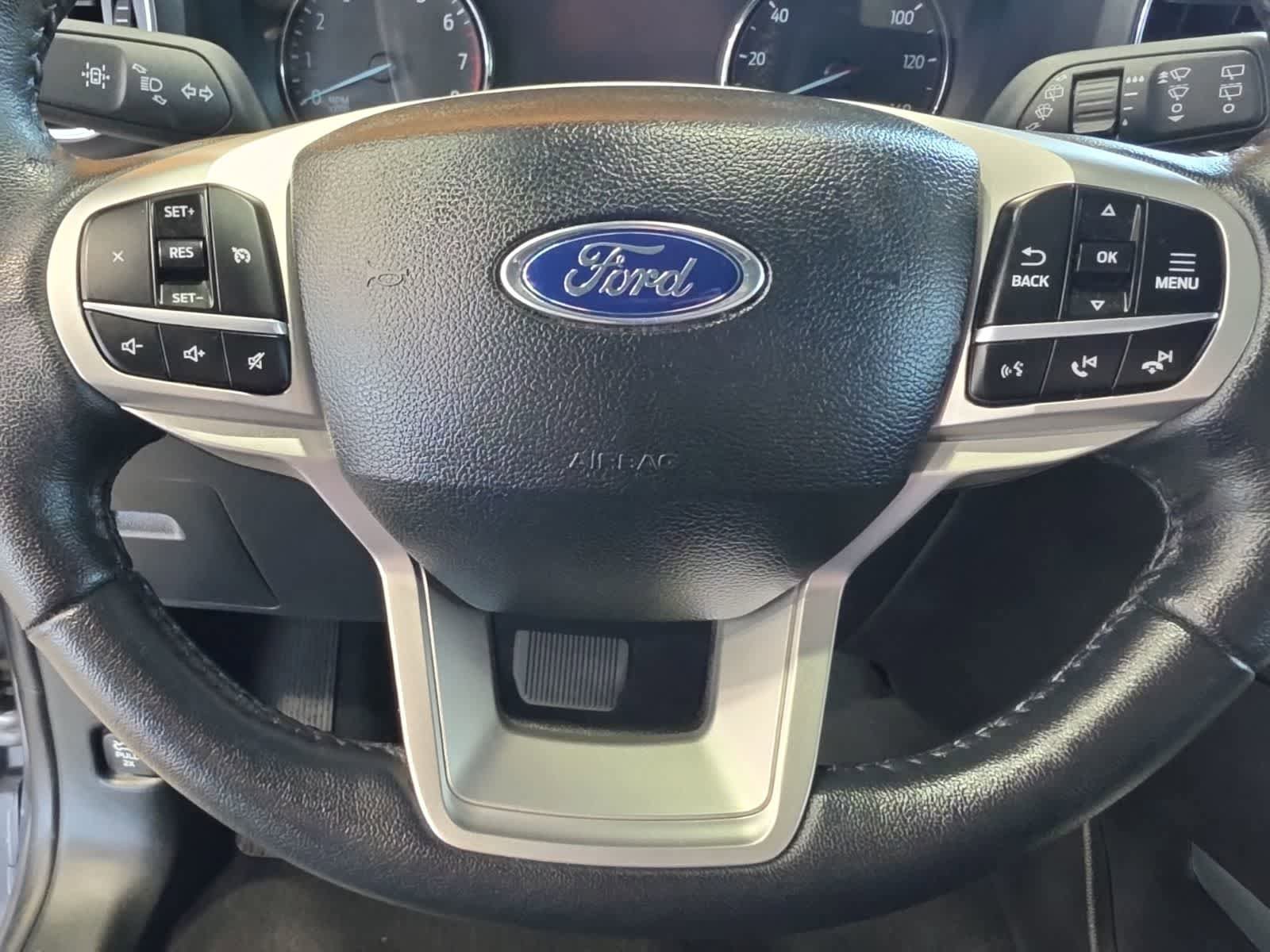 Used 2023 Ford Explorer XLT w/ Equipment Group 202A AWD/4WD image 20