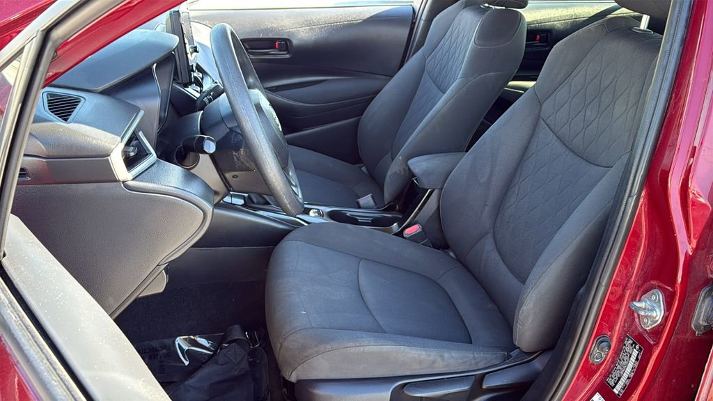 Used 2022 Toyota Corolla LE image 20