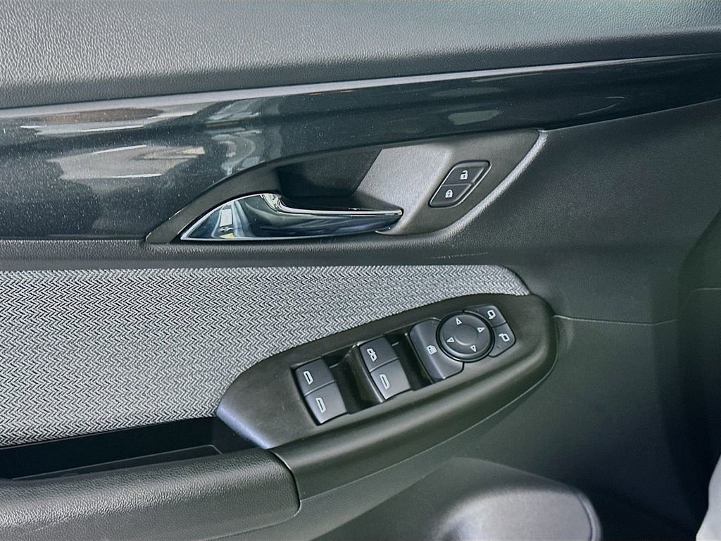 Used 2025 Chevrolet TrailBlazer LT AWD/4WD image 24