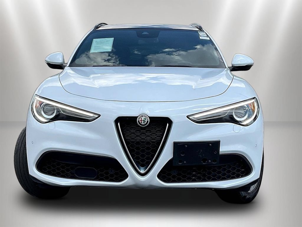 Used 2023 Alfa Romeo Stelvio Ti w/ Active Assist Plus Package AWD/4WD image 2