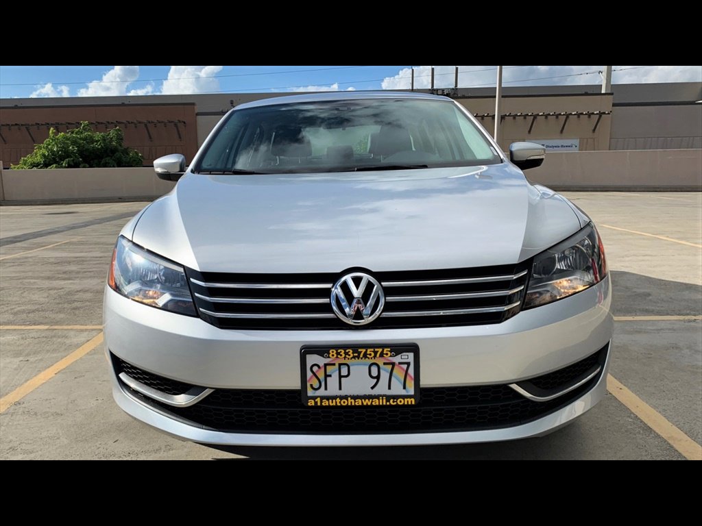 Used 2014 Volkswagen Passat 1.8T Wolfsburg Edition FWD image 2