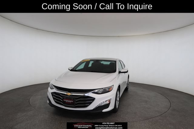 Used 2021 Chevrolet Malibu LT FWD image 2