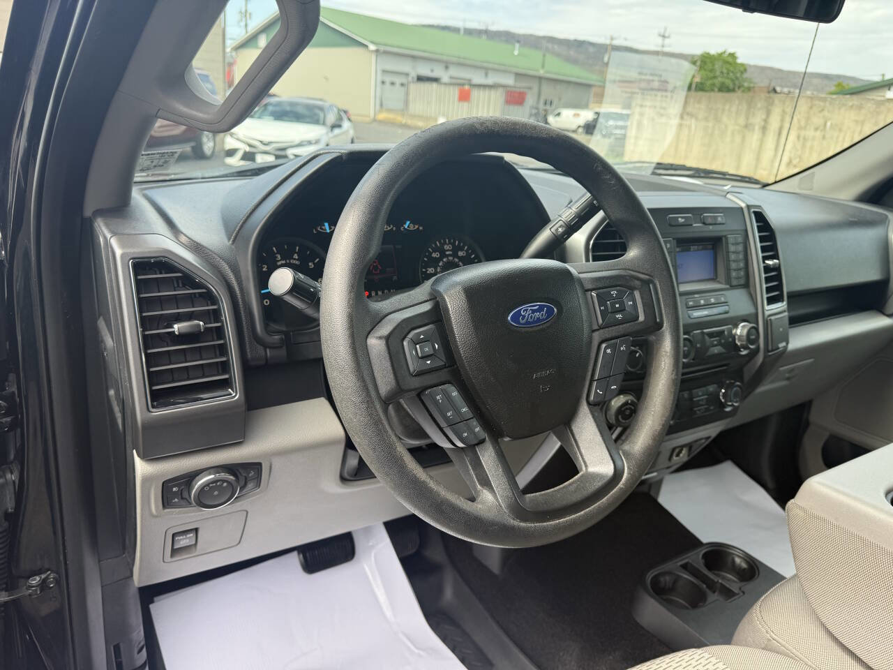 Used 2018 Ford F150 XLT w/ Max Trailer Tow Package image 25