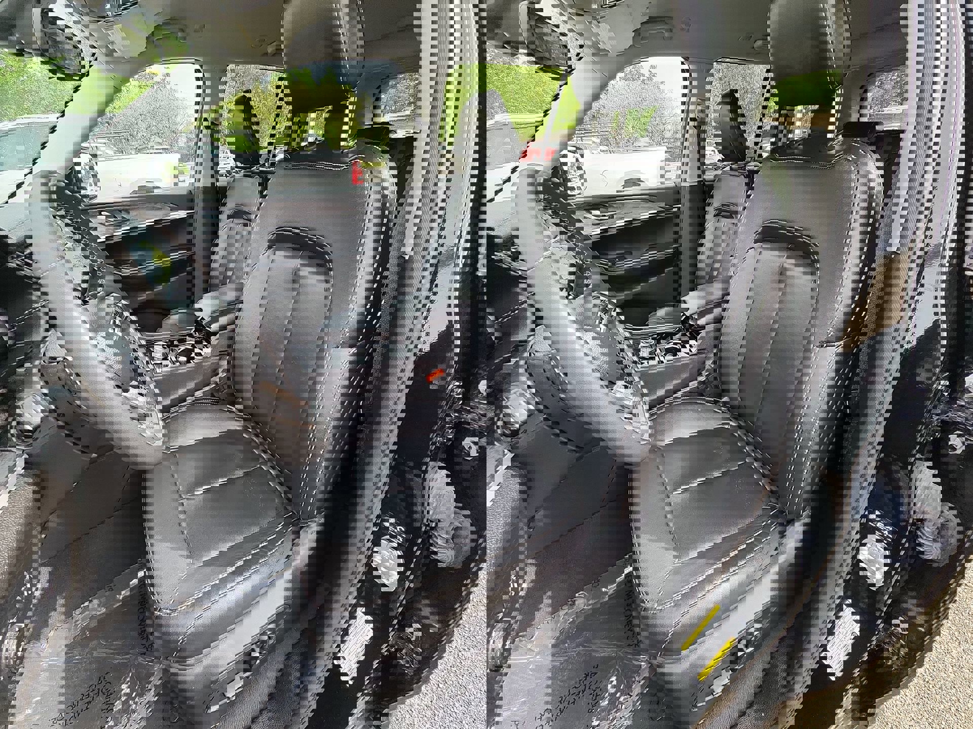 Used 2023 Jeep Grand Cherokee Limited AWD/4WD image 13